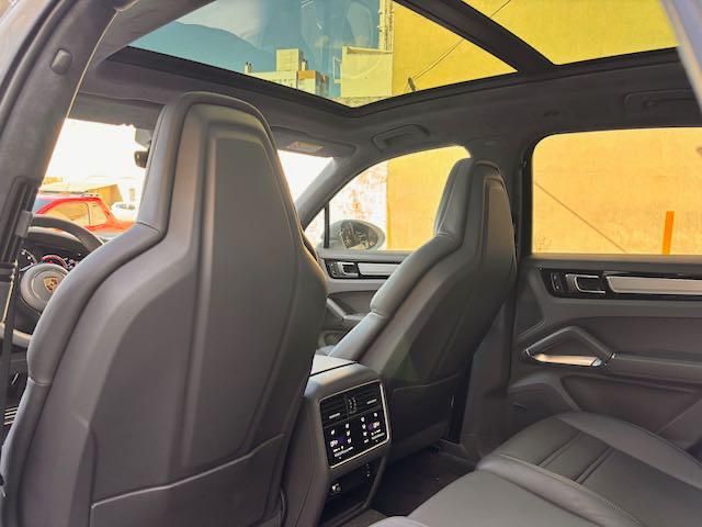 PORSCHE CAYENNE 4.0 V8 GASOLINA TURBO AWD TIPTRONIC S 2022/2023 FÁBIO BERNARDES PORTO ALEGRE / Carros no Vale