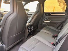 PORSCHE CAYENNE 4.0 V8 GASOLINA TURBO AWD TIPTRONIC S 2022/2023 FÁBIO BERNARDES PORTO ALEGRE / Carros no Vale