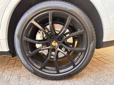 PORSCHE CAYENNE 4.0 V8 GASOLINA TURBO AWD TIPTRONIC S 2022/2023 FÁBIO BERNARDES PORTO ALEGRE / Carros no Vale