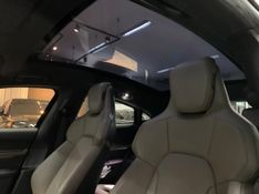 PORSCHE TAYCAN 4S ELÉTRICO 2021/2022 FÁBIO BERNARDES PORTO ALEGRE / Carros no Vale