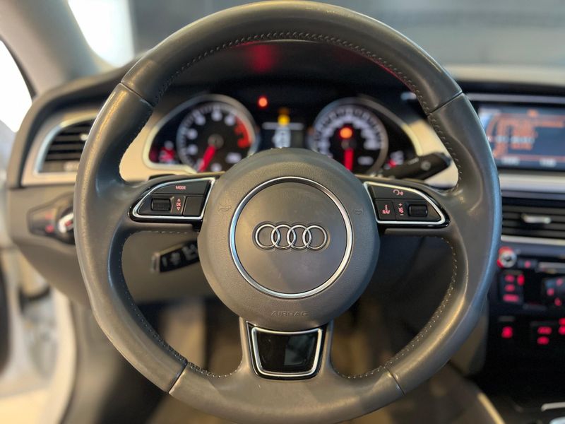 Audi A5 Sportback 2.0 16V TFSI 180cv Multi. 2013/2014 CONCEPT MOTORS PASSO FUNDO / Carros no Vale Audi A5 Sportback 2.0 16V TFSI 180cv Multi. 2013/2014 CONCEPT MOTORS PASSO FUNDO / Carros no Vale