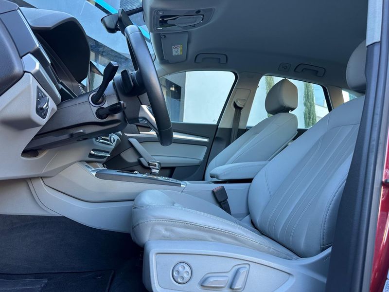 Audi Q5 S-Line 2.0 TFSI Quattro S-tronic 2021/2021 CONCEPT MOTORS PASSO FUNDO / Carros no Vale Audi Q5 S-Line 2.0 TFSI Quattro S-tronic 2021/2021 CONCEPT MOTORS PASSO FUNDO / Carros no Vale