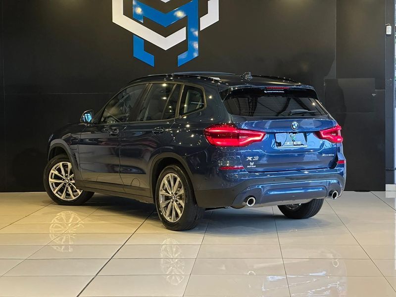 BMW X3 XDRIVE 30e Turbo Aut (HÃ­brido) 2021/2021 CONCEPT MOTORS PASSO FUNDO / Carros no Vale