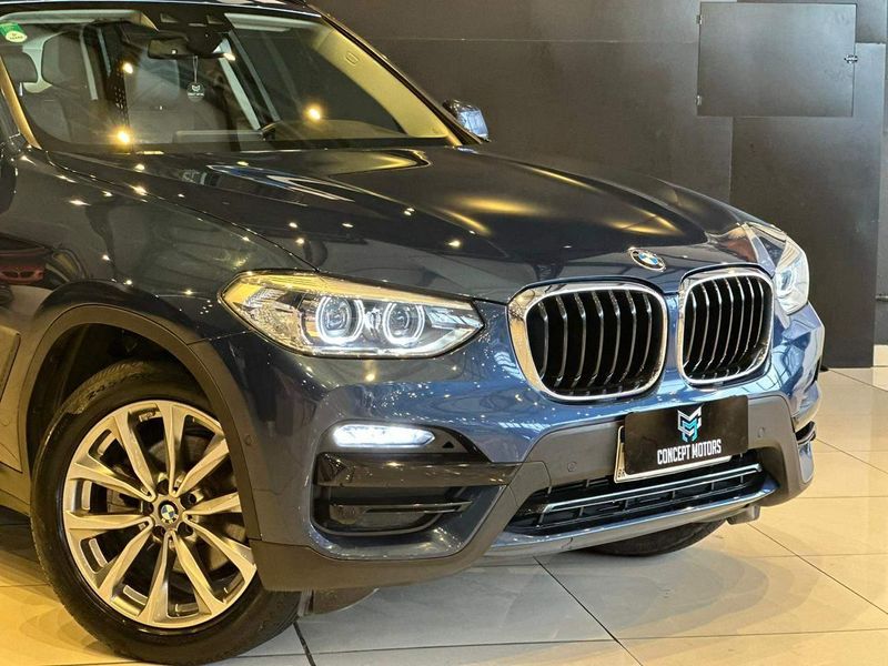 BMW X3 XDRIVE 30e Turbo Aut (HÃ­brido) 2021/2021 CONCEPT MOTORS PASSO FUNDO / Carros no Vale