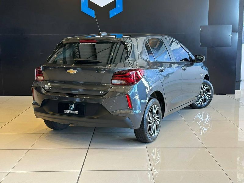Chevrolet Onix HATCH LT 1.0 12V TB Flex 5p Aut. 2023/2024 CONCEPT MOTORS PASSO FUNDO / Carros no Vale