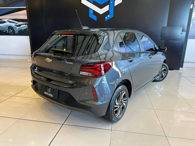 Chevrolet Onix HATCH LT 1.0 12V TB Flex 5p Aut. 2023/2024 CONCEPT MOTORS PASSO FUNDO / Carros no Vale