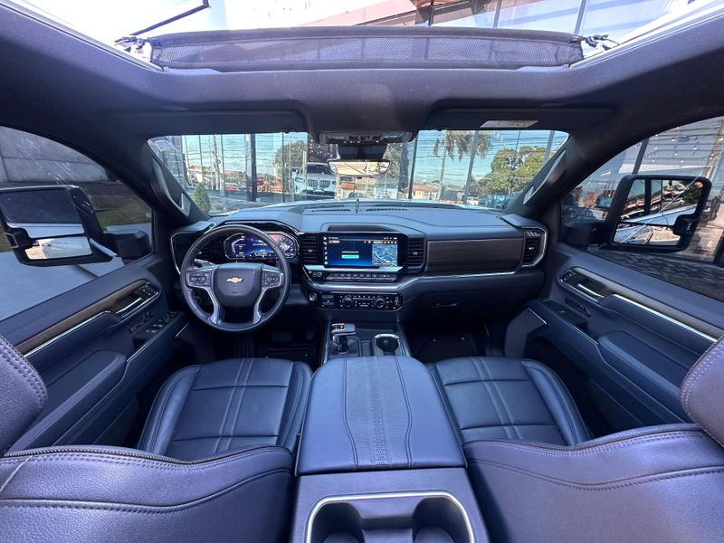 Chevrolet Silverado High Country 5.3 V8 AWD Aut. 2024/2024 CONCEPT MOTORS PASSO FUNDO / Carros no Vale Chevrolet Silverado High Country 5.3 V8 AWD Aut. 2024/2024 CONCEPT MOTORS PASSO FUNDO / Carros no Vale
