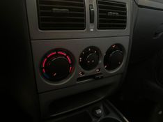 Fiat Strada Adventure 1.8/ 1.8 LOCKER Flex CE 2011/2011 CONCEPT MOTORS PASSO FUNDO / Carros no Vale