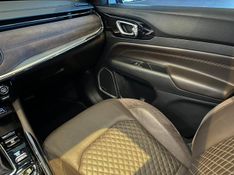 Jeep Commander Overl TD380 2.0 4×4 Die Aut. 2022/2023 CONCEPT MOTORS PASSO FUNDO / Carros no Vale