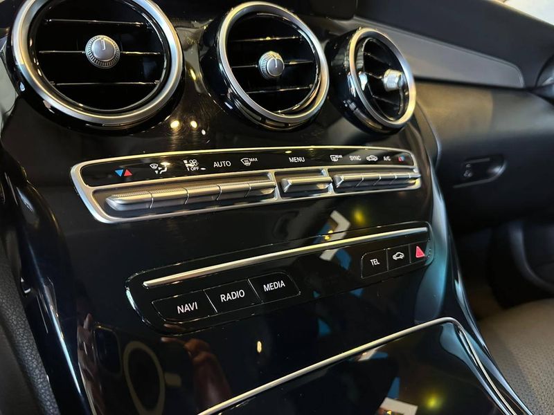 Mercedes-Benz C-180 CGI Avant 1.6/1.6 FlexTB 16V Aut. 2018/2019 CONCEPT MOTORS PASSO FUNDO / Carros no Vale