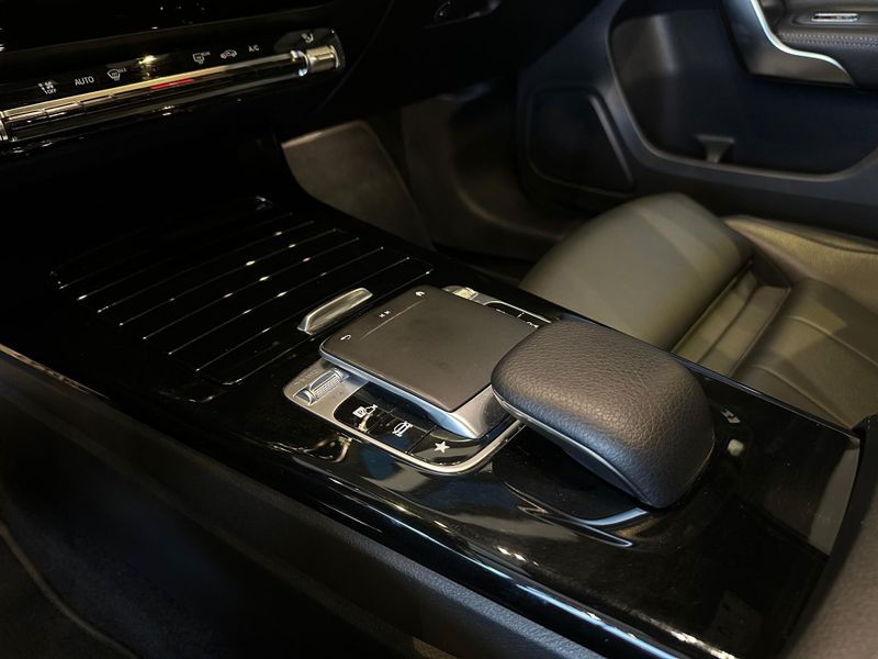 Mercedes-Benz Classe A A 250 2.0 TB Sport Aut. 2018/2019 CONCEPT MOTORS PASSO FUNDO / Carros no Vale