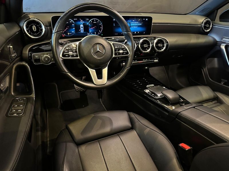 Mercedes-Benz Classe A A 250 2.0 TB Sport Aut. 2018/2019 CONCEPT MOTORS PASSO FUNDO / Carros no Vale