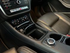 Mercedes-Benz Gla 200 Enduro 1.6 TB 16V Flex Aut. 2018/2019 CONCEPT MOTORS PASSO FUNDO / Carros no Vale