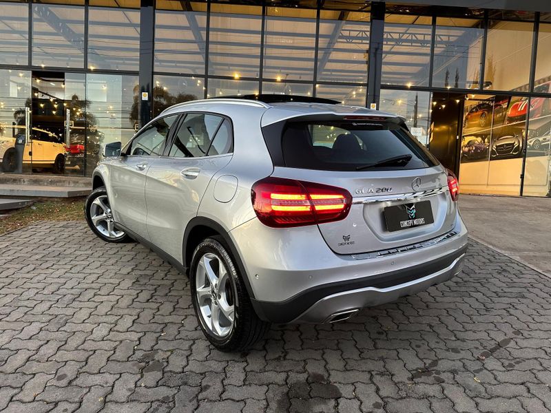 Mercedes-Benz Gla 200 Enduro 1.6 TB 16V Flex Aut. 2018/2019 CONCEPT MOTORS PASSO FUNDO / Carros no Vale Mercedes-Benz Gla 200 Enduro 1.6 TB 16V Flex Aut. 2018/2019 CONCEPT MOTORS PASSO FUNDO / Carros no Vale