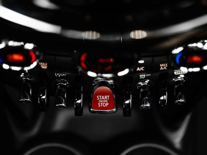 Mini John Cooper Works COOPER John Works 2.0 Turbo 3p Aut. 2023/2024 CONCEPT MOTORS PASSO FUNDO / Carros no Vale Mini John Cooper Works COOPER John Works 2.0 Turbo 3p Aut. 2023/2024 CONCEPT MOTORS PASSO FUNDO / Carros no Vale