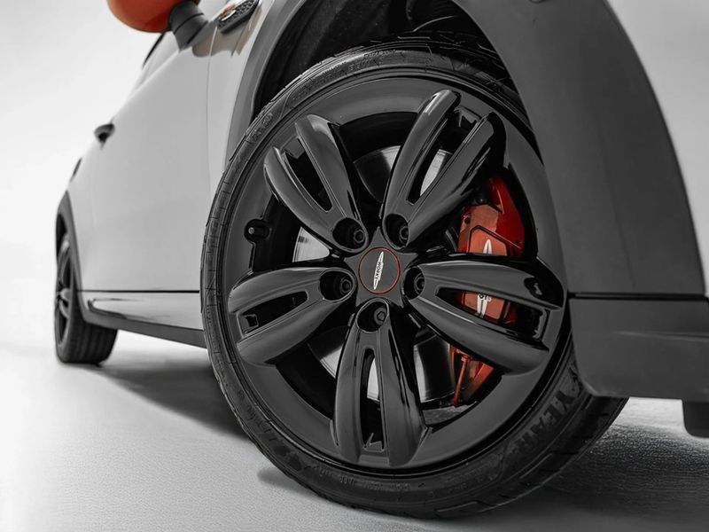 Mini John Cooper Works COOPER John Works 2.0 Turbo 3p Aut. 2023/2024 CONCEPT MOTORS PASSO FUNDO / Carros no Vale Mini John Cooper Works COOPER John Works 2.0 Turbo 3p Aut. 2023/2024 CONCEPT MOTORS PASSO FUNDO / Carros no Vale