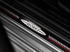 Mini John Cooper Works COOPER John Works 2.0 Turbo 3p Aut. 2023/2024 CONCEPT MOTORS PASSO FUNDO / Carros no Vale