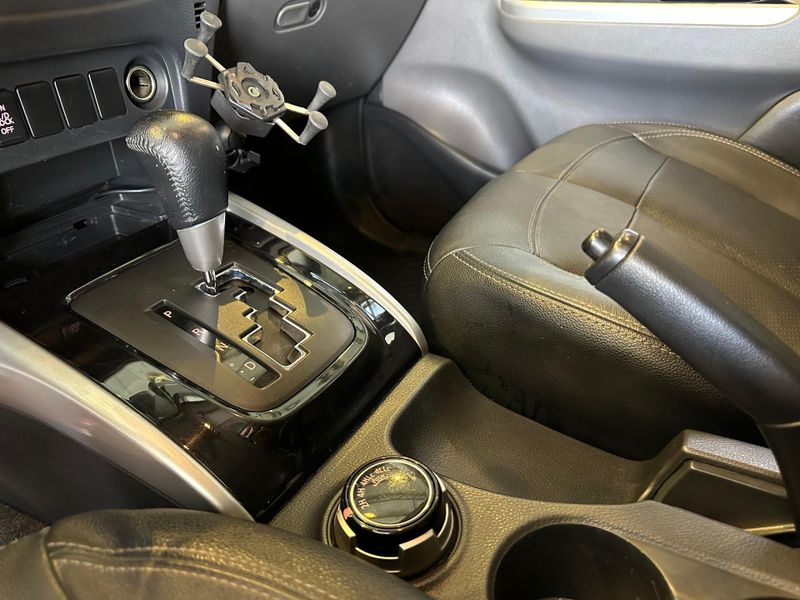 Mitsubishi L200 Triton Sport HPE 2.4 CD Diesel Aut. 2019/2020 CONCEPT MOTORS PASSO FUNDO / Carros no Vale