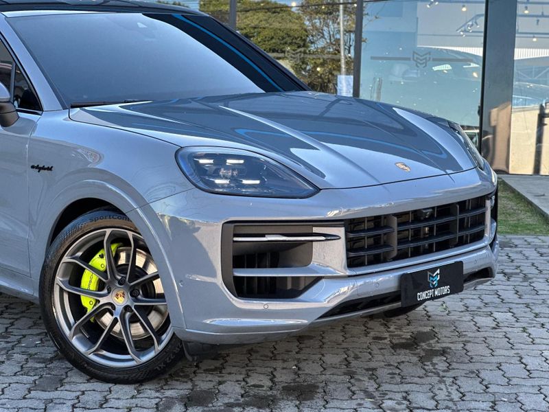 Porsche Cayenne S Coupe 3.0 V6 353cv (HÃbrido) 2024/2024 CONCEPT MOTORS PASSO FUNDO / Carros no Vale Porsche Cayenne S Coupe 3.0 V6 353cv (HÃbrido) 2024/2024 CONCEPT MOTORS PASSO FUNDO / Carros no Vale