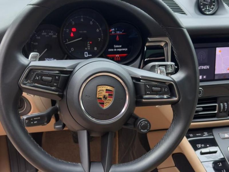 Porsche Macan 2.0 Turbo 2022/2022 CONCEPT MOTORS PASSO FUNDO / Carros no Vale