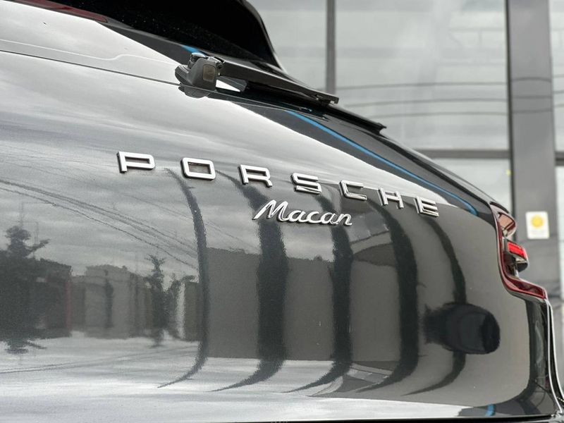Porsche Macan 2.0 Turbo 2018/2018 CONCEPT MOTORS PASSO FUNDO / Carros no Vale