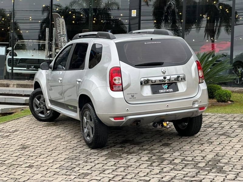 Renault Duster Dynamique 1.6 Flex 16V Mec. 2013/2014 CONCEPT MOTORS PASSO FUNDO / Carros no Vale Renault Duster Dynamique 1.6 Flex 16V Mec. 2013/2014 CONCEPT MOTORS PASSO FUNDO / Carros no Vale