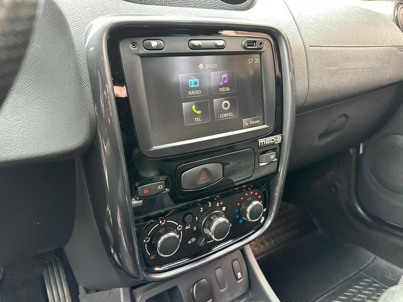 Renault Duster Dynamique 1.6 Flex 16V Mec. 2013/2014 CONCEPT MOTORS PASSO FUNDO / Carros no Vale Renault Duster Dynamique 1.6 Flex 16V Mec. 2013/2014 CONCEPT MOTORS PASSO FUNDO / Carros no Vale