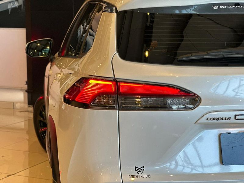 Toyota Corolla Cross XRX 1.8 16V Aut (HÃbrido) 2023/2023 CONCEPT MOTORS PASSO FUNDO / Carros no Vale Toyota Corolla Cross XRX 1.8 16V Aut (HÃbrido) 2023/2023 CONCEPT MOTORS PASSO FUNDO / Carros no Vale