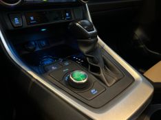 Toyota RAV 4 2.5 SX 4×4 Aut (HÃbrido) 2019/2020 CONCEPT MOTORS PASSO FUNDO / Carros no Vale