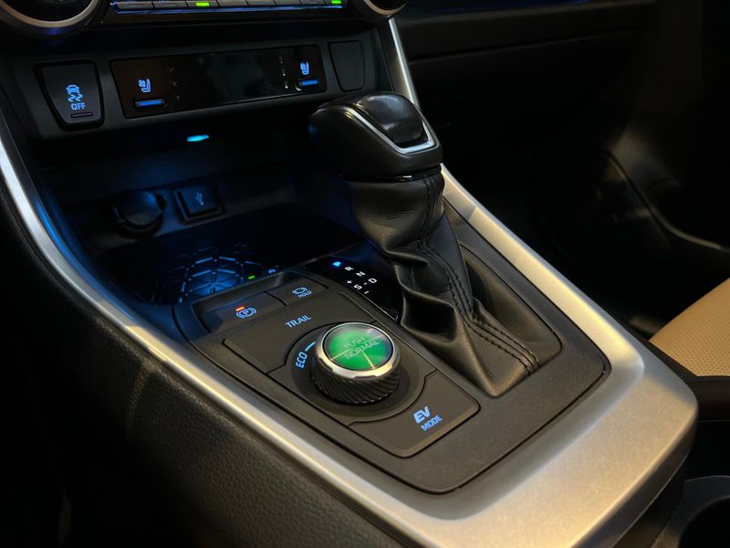 Toyota RAV 4 2.5 SX 4×4 Aut (HÃbrido) 2019/2020 CONCEPT MOTORS PASSO FUNDO / Carros no Vale Toyota RAV 4 2.5 SX 4×4 Aut (HÃbrido) 2019/2020 CONCEPT MOTORS PASSO FUNDO / Carros no Vale