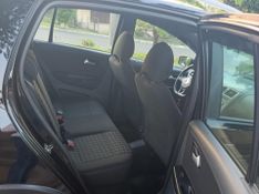Volkswagen Fox TRACK 1.0 Flex 12V 5p 2017/2018 CONCEPT MOTORS PASSO FUNDO / Carros no Vale