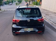 Volkswagen Fox TRACK 1.0 Flex 12V 5p 2017/2018 CONCEPT MOTORS PASSO FUNDO / Carros no Vale