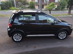 Volkswagen Fox TRACK 1.0 Flex 12V 5p 2017/2018 CONCEPT MOTORS PASSO FUNDO / Carros no Vale