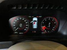 Volvo XC 90 T-6 MOMENTUM 2.0 320cv 5P 2017/2018 CONCEPT MOTORS PASSO FUNDO / Carros no Vale