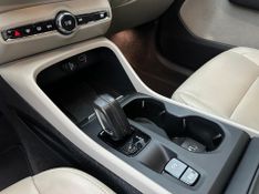 Volvo XC40 T-4 MOMENTUM 2.0 190cv FWD 2020/2020 CONCEPT MOTORS PASSO FUNDO / Carros no Vale