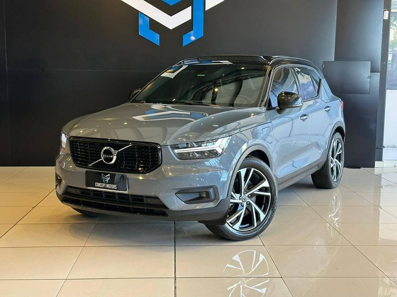 Volvo XC40 T-5 R-DESIGN 1.5 FWD (HÃ­brido) 2021/2021 CONCEPT MOTORS PASSO FUNDO / Carros no Vale