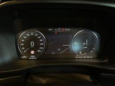 Volvo XC40 T-5 R-DESIGN 1.5 FWD (HÃ­brido) 2021/2021 CONCEPT MOTORS PASSO FUNDO / Carros no Vale
