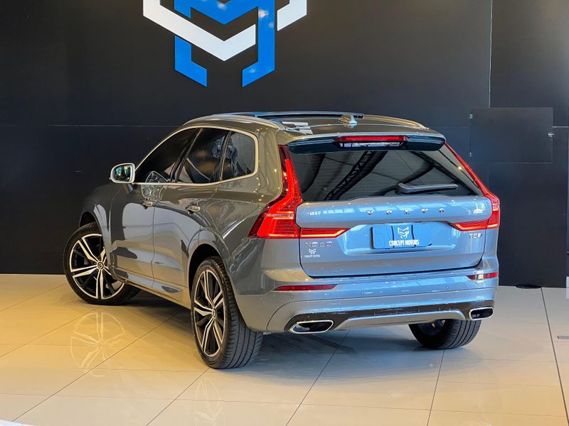 Volvo XC60 T-5 R-DESIGN 2.0 AWD 5p 2018/2018 CONCEPT MOTORS PASSO FUNDO / Carros no Vale