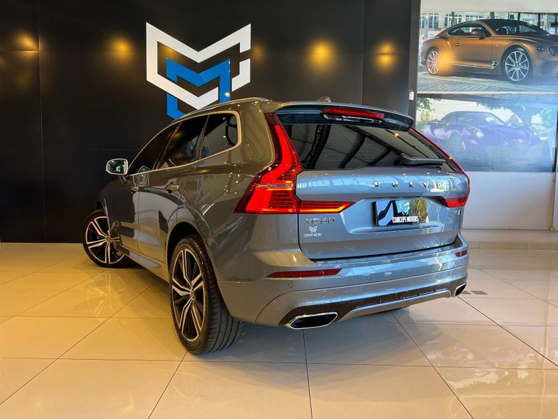 Volvo XC60 T-5 R-DESIGN 2.0 AWD 5p 2018/2018 CONCEPT MOTORS PASSO FUNDO / Carros no Vale