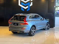 Volvo XC60 T-5 R-DESIGN 2.0 AWD 5p 2018/2018 CONCEPT MOTORS PASSO FUNDO / Carros no Vale