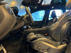 Volvo XC60 T-5 R-DESIGN 2.0 AWD 5p 2018/2018 CONCEPT MOTORS PASSO FUNDO / Carros no Vale