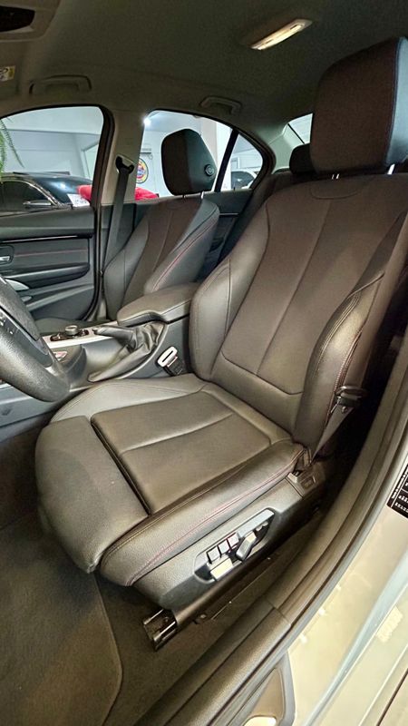 BMW 320iA GT Sport 2.0 Turbo 16V 184cv 2017/2017 PC VEÍCULOS SANTA CRUZ DO SUL / Carros no Vale