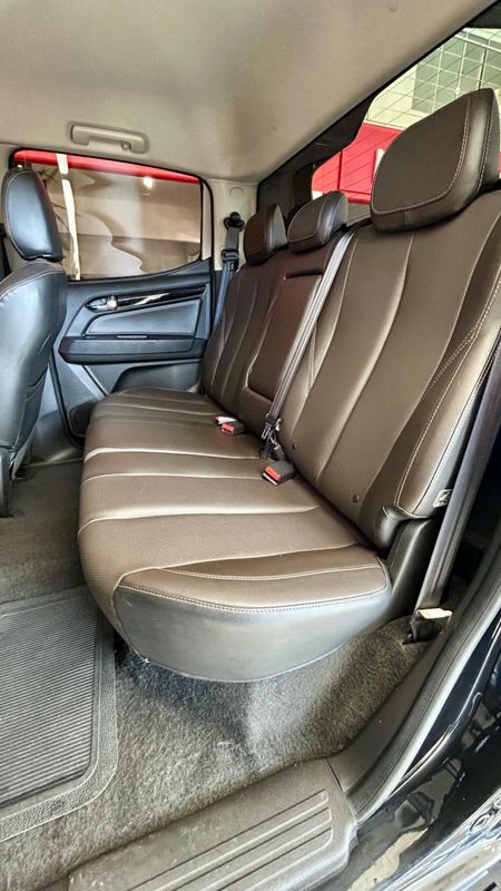 CHEVROLET S10 P-Up H.Country 2.8 4×4 CD Dies 2021/2022 PC VEÍCULOS SANTA CRUZ DO SUL / Carros no Vale CHEVROLET S10 P-Up H.Country 2.8 4×4 CD Dies 2021/2022 PC VEÍCULOS SANTA CRUZ DO SUL / Carros no Vale