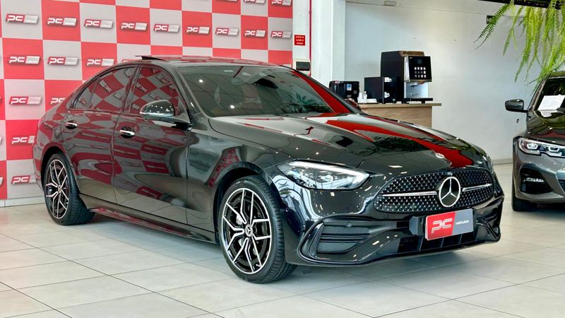 Mercedes-Benz C-300 AMG Line 2.0 TB (Híbrido) 2022/2022 PC VEÍCULOS SANTA CRUZ DO SUL / Carros no Vale