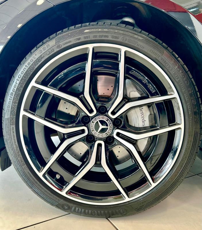 Mercedes-Benz C-300 AMG Line 2.0 TB (Híbrido) 2022/2022 PC VEÍCULOS SANTA CRUZ DO SUL / Carros no Vale