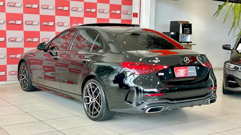 Mercedes-Benz C-300 AMG Line 2.0 TB (Híbrido) 2022/2022 PC VEÍCULOS SANTA CRUZ DO SUL / Carros no Vale