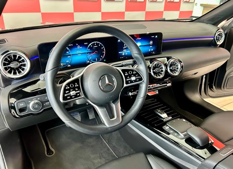 Mercedes-Benz CLA-250 2.0 16V TB 2022/2022 PC VEÍCULOS SANTA CRUZ DO SUL / Carros no Vale Mercedes-Benz CLA-250 2.0 16V TB 2022/2022 PC VEÍCULOS SANTA CRUZ DO SUL / Carros no Vale