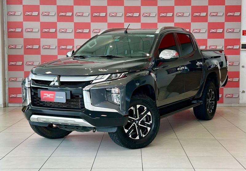 Mitsubishi L200 Triton Sport HPE-S 2.4 CD Dies 2024/2025 PC VEÍCULOS SANTA CRUZ DO SUL / Carros no Vale