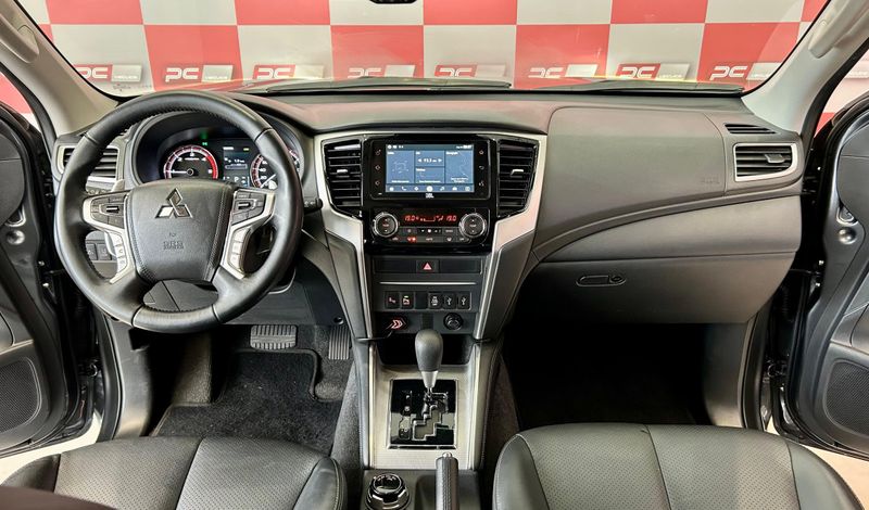 Mitsubishi L200 Triton Sport HPE-S 2.4 CD Dies 2024/2025 PC VEÍCULOS SANTA CRUZ DO SUL / Carros no Vale