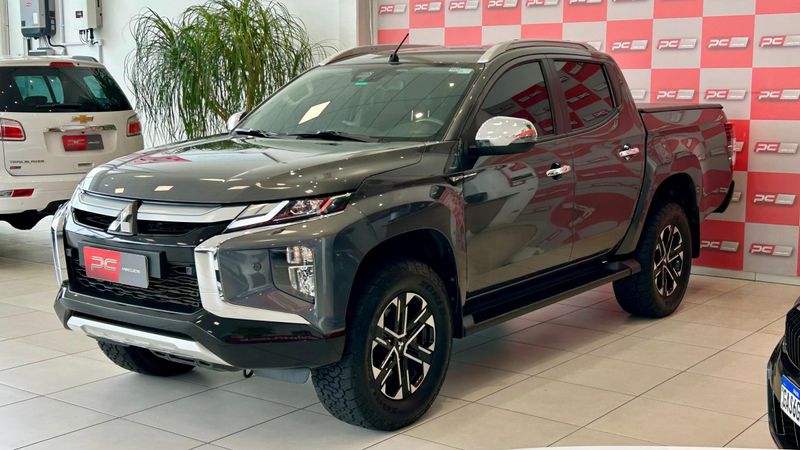 Mitsubishi L200 Triton Sport HPE-S 2.4 CD Dies 2024/2025 PC VEÍCULOS SANTA CRUZ DO SUL / Carros no Vale